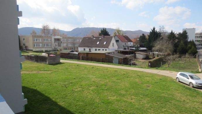AUFZUG+SONNIGER BALKON 1-Raum-Wohnung  zentral und gemütlich im GRÜNEN !, 6502 Thale