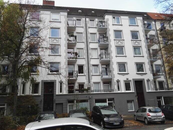 Barmbek-Süd: 2½ -Zimmer-Altbau – ideal für WG oder als Wohnbüro / Praxis/ Atelier, 22083 Hamburg (Hamburg-Nord Barmbek-Süd)