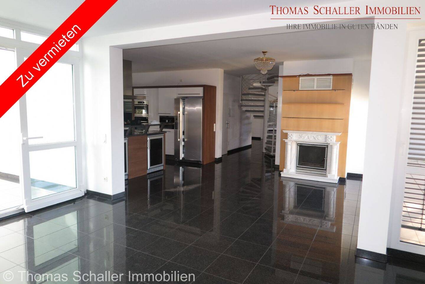 Exklusives Penthouse mit 240 m² – in bester Lage, 90768 Fürth
