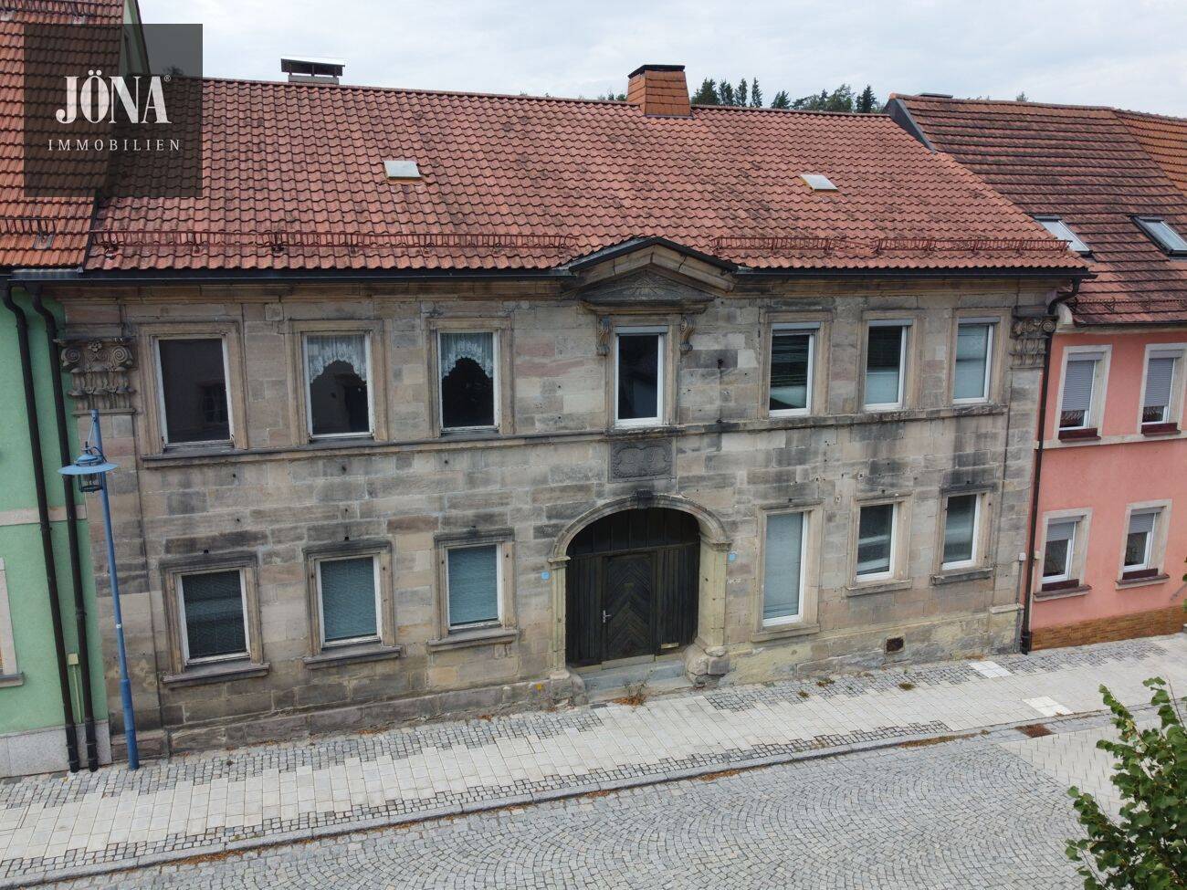 Denkmalgeschütztes Anwesen mit historischem Charakter in zentraler Lage am Marktplatz, 95509 Marktschorgast