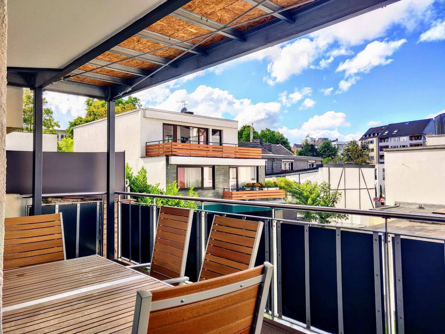 Vollmöblierte Wohnung mit gehobenen Ausstattung und großes Balkon, 40217 Düsseldorf (Friedrichstadt Unterbilk)