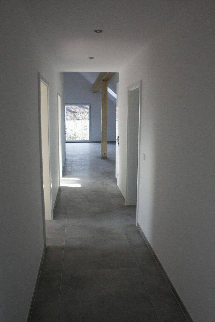 Helle 4-Zimmer Wohnung Nahe Freising, 85402 Kranzberg