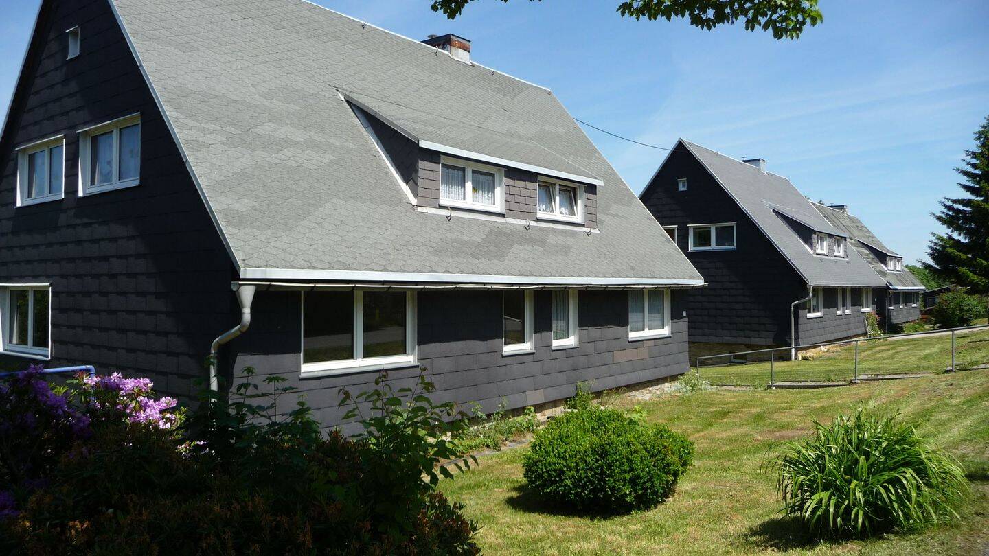2-Raum-Wohnung im Erdgeschoss, Ortsteil Schmiedefeld, 7318 Saalfeld/Saale (Schmiedefeld)