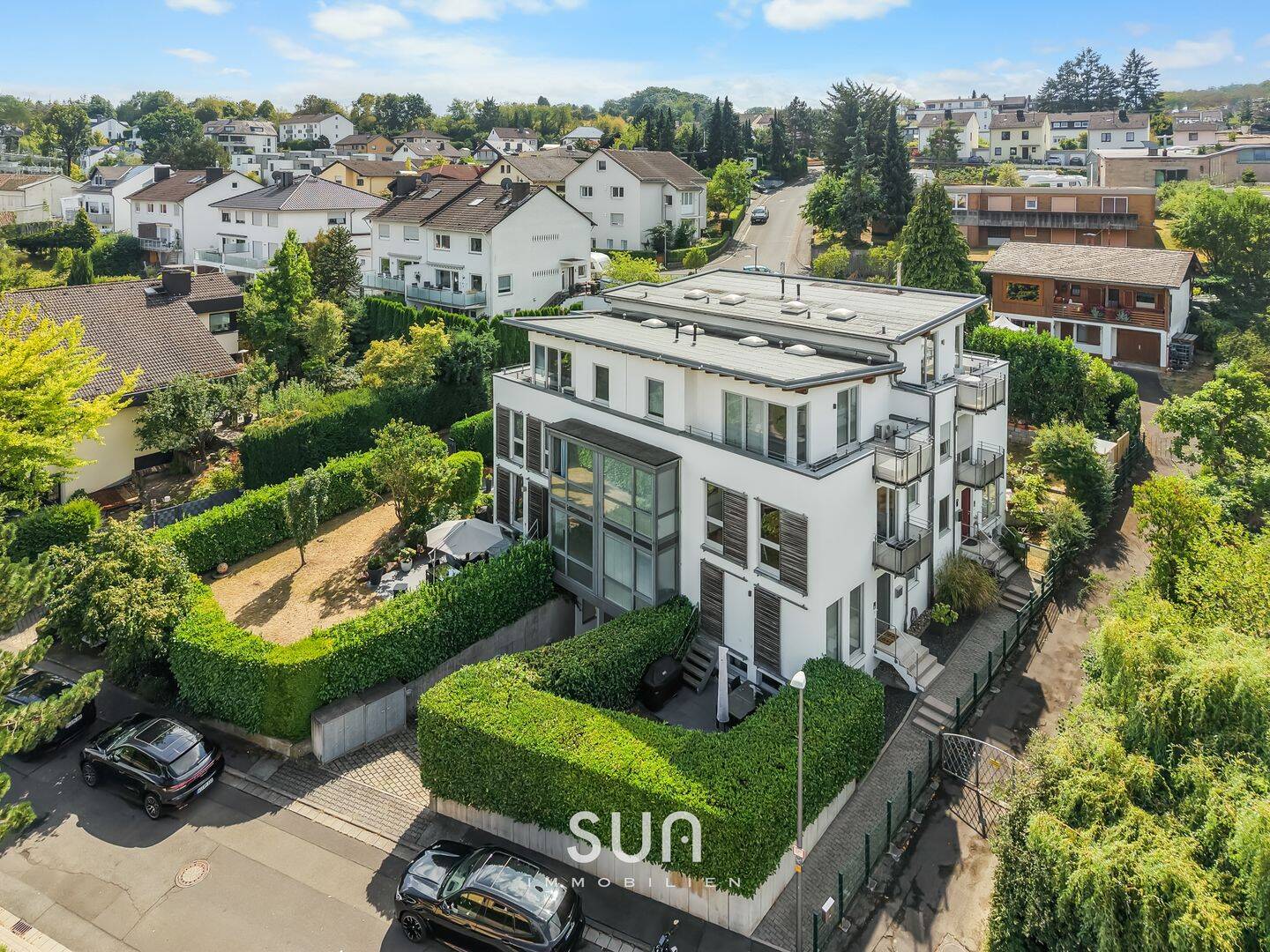 FANTASTISCHE DHH IN WI-NAUROD | 5,5 Zimmer mit Penthouse, Weinkeller & Klima – 20 Min nach Frankfurt, 65207 Wiesbaden