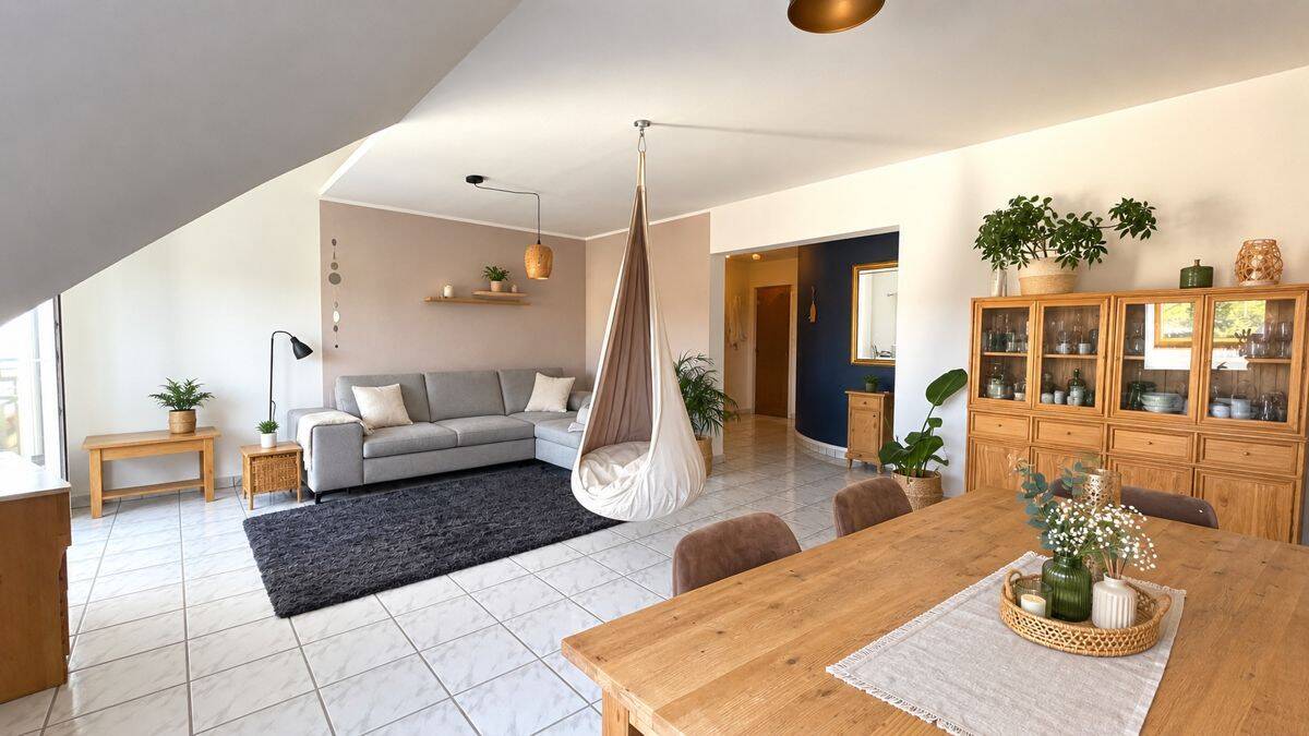 Wohnen im Grünen mit Wohlfühlcharakter – helle, gepflegte Whg. mit Balkon & Stellplatz in Udenheim, 55288 Udenheim