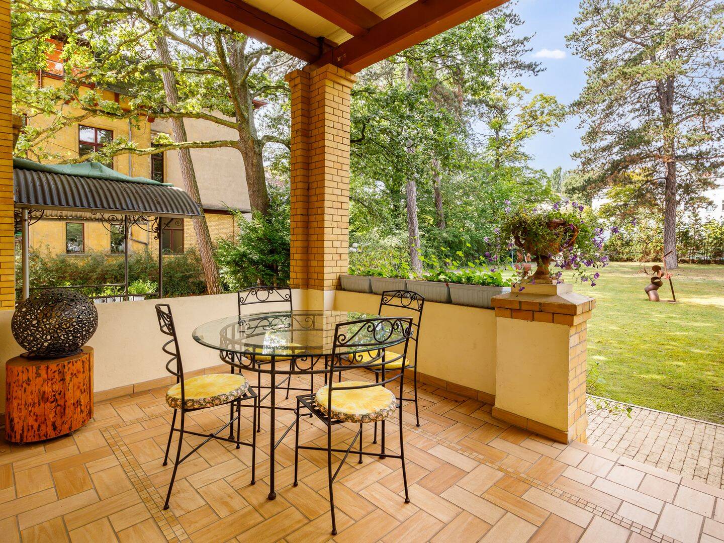 Garden Elegance – Großzügige Altbauwohnung mit West-Terrasse & Garten in historischer Fachwerkvilla, 12203 Berlin (Steglitz-Zehlendorf Lichterfelde)