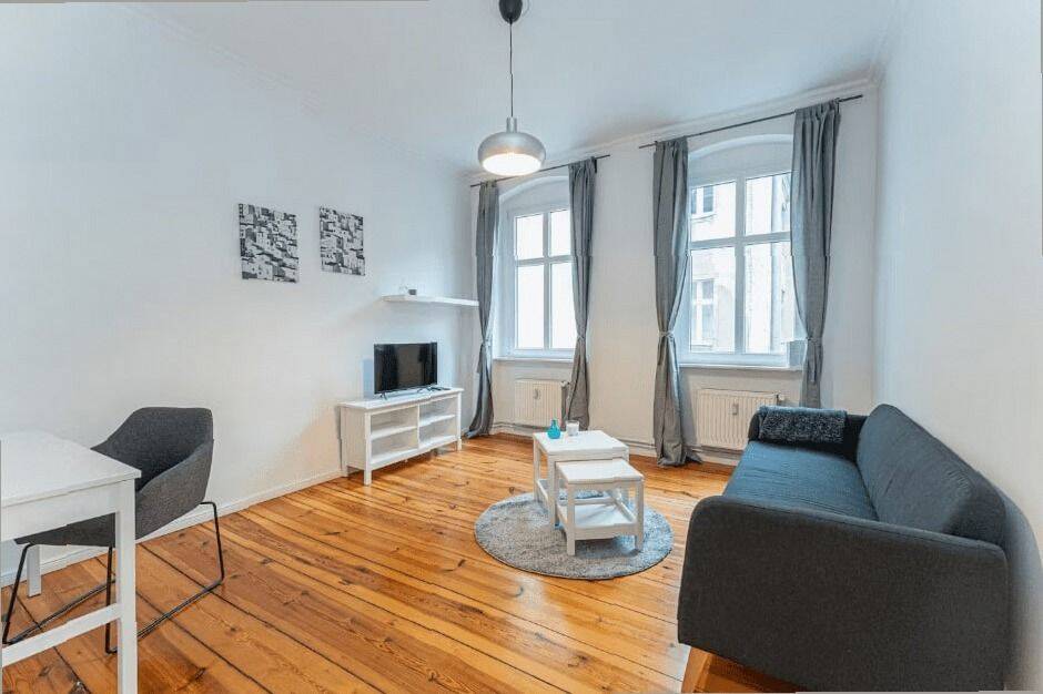 Gepflegte 1,5-Zimmer-Wohnung mit Balkon in Freiburg im Breisgau, 79106 Freiburg im Breisgau