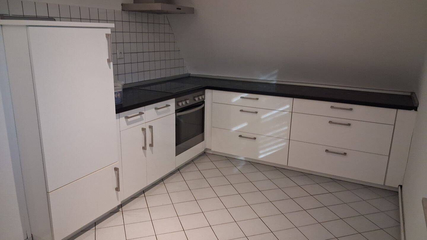 2 Zimmer Dachgeschoss-Wohnung ohne Balkon, 63225 Langen (Hessen)