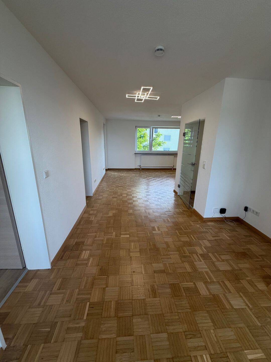 Renovierte 3-Zimmer-Wohnung mit 2 Balkonen, 92224 Amberg