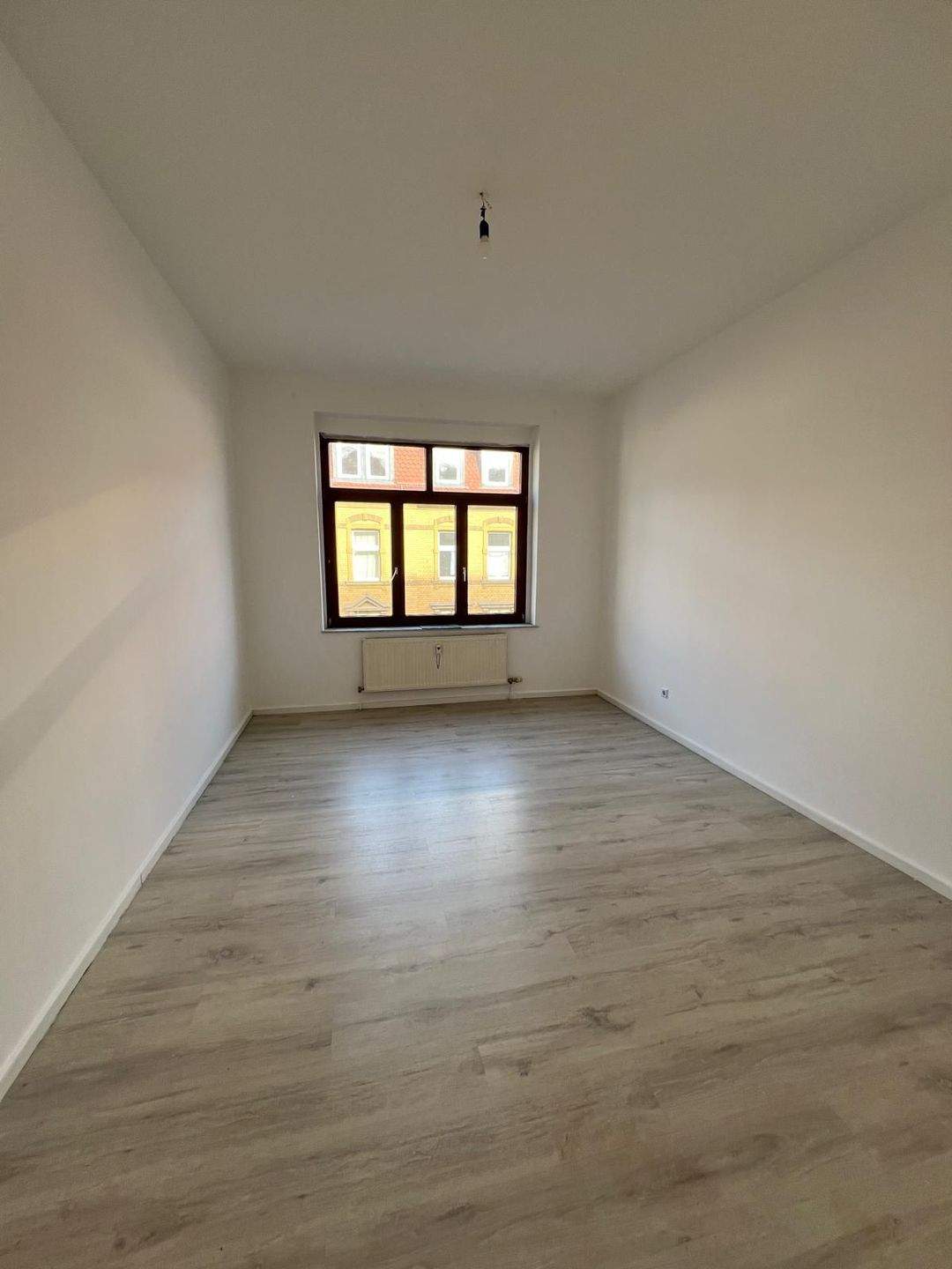 Moderne 2-Zimmer Wohnung zur Miete in Zeitz, 6712 Zeitz
