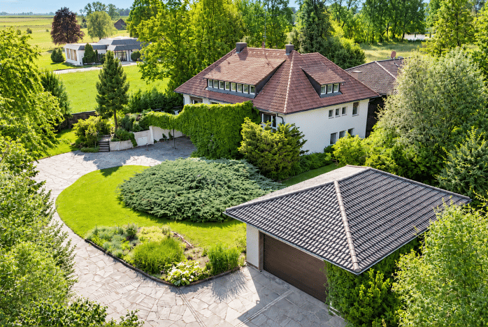 Seltene Gelegenheit: Repräsentative Villa mit Indoor-Pool und traumhaftem Parkgrundstück, 89359 Kötz