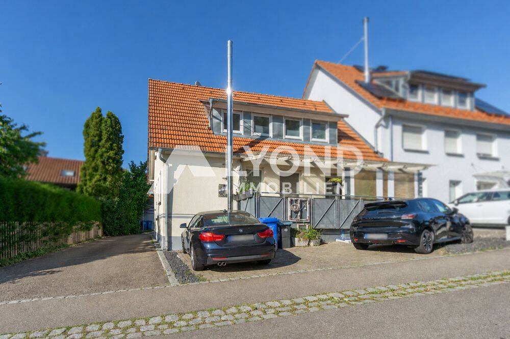 Moderne Doppelhaushälfte mit Dachterrasse, Carport und Garten in Schechingen, 73579 Schechingen