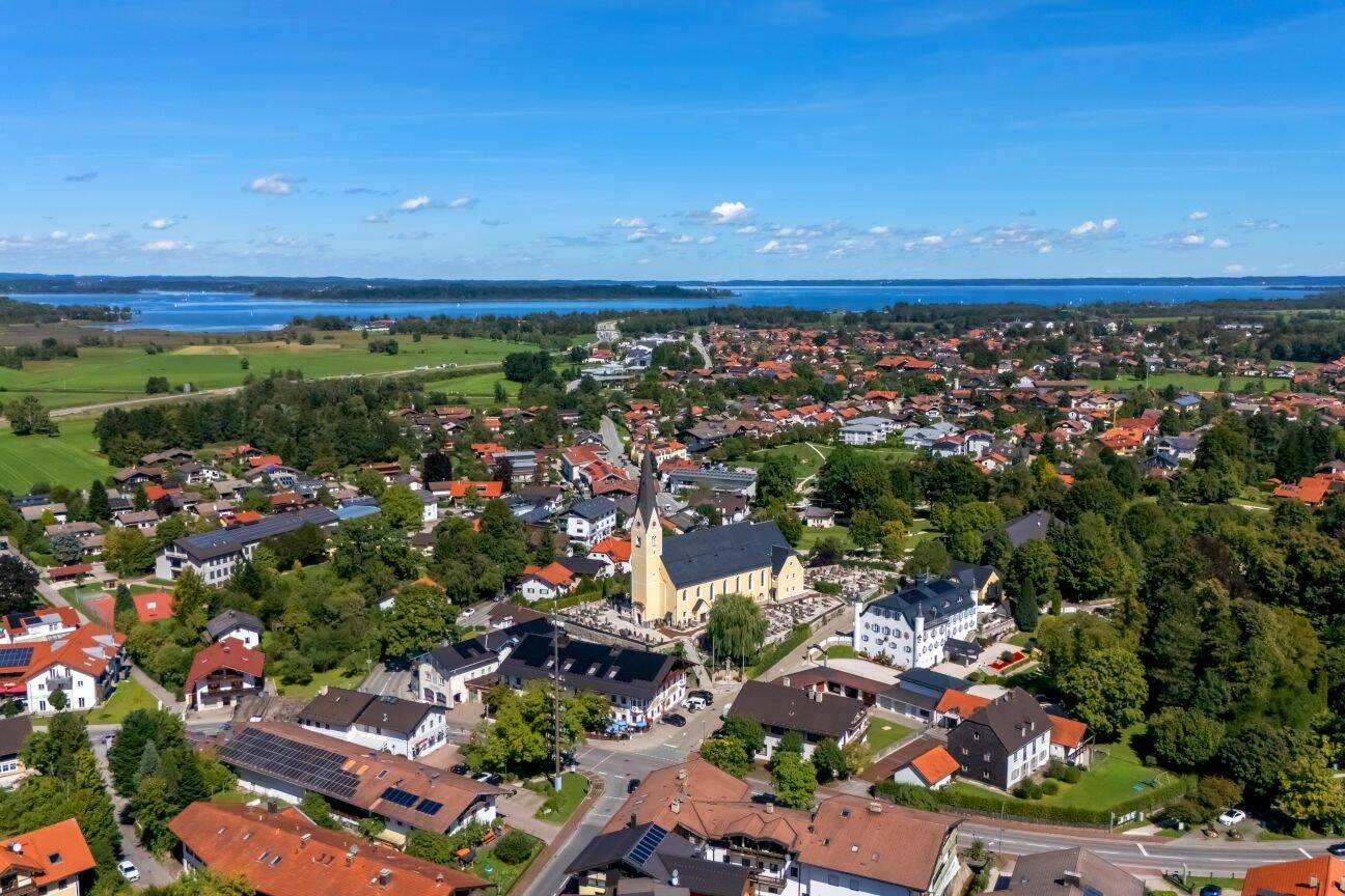 Baugrundstück im Herzen von Bernau a. Chiemsee für ein Doppelhaus und zwei Einfamilienhäuser auf 2.848 m², 83233 Bernau a. Chiemsee (Bernau)