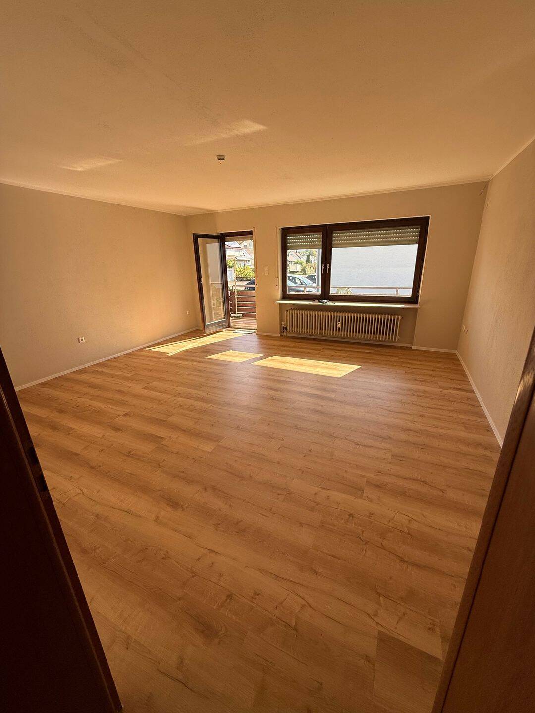 Gut gelegene helle 2 Zimmer Erdgeschoss Wohnung, 74199 Untergruppenbach