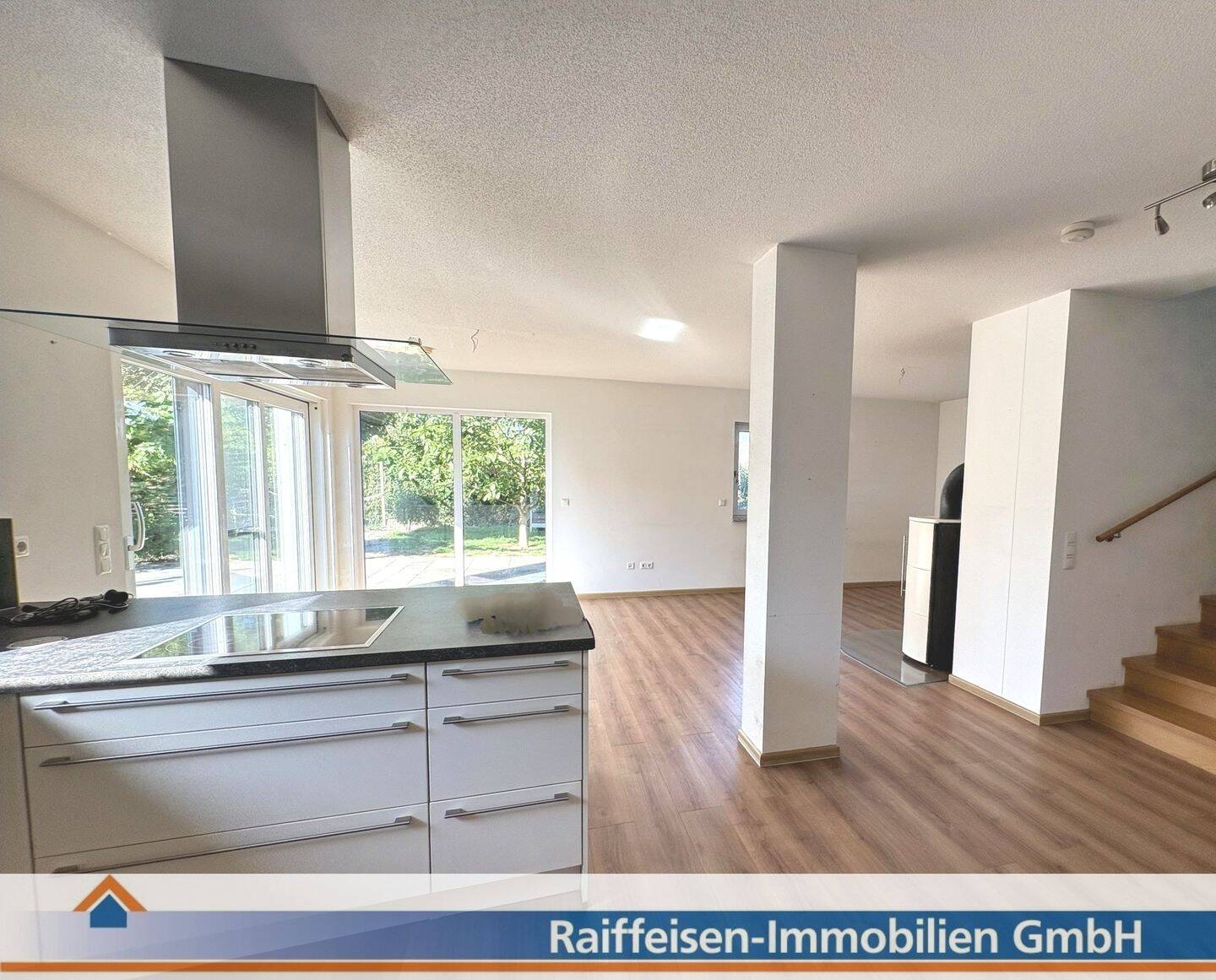 Modernes, energieeffizientes Einfamilienhaus in Riekofen, 93104 Riekofen