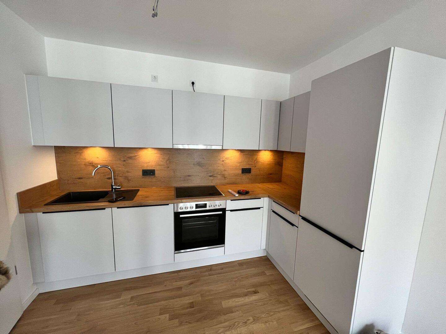 Moderne 3-Zimmer Wohnung mit Balkon in beliebter Lage, Berlin Friedrichshain! Frei ab 01.07.2026, 10245 Berlin (Friedrichshain-Kreuzberg Friedrichshain)