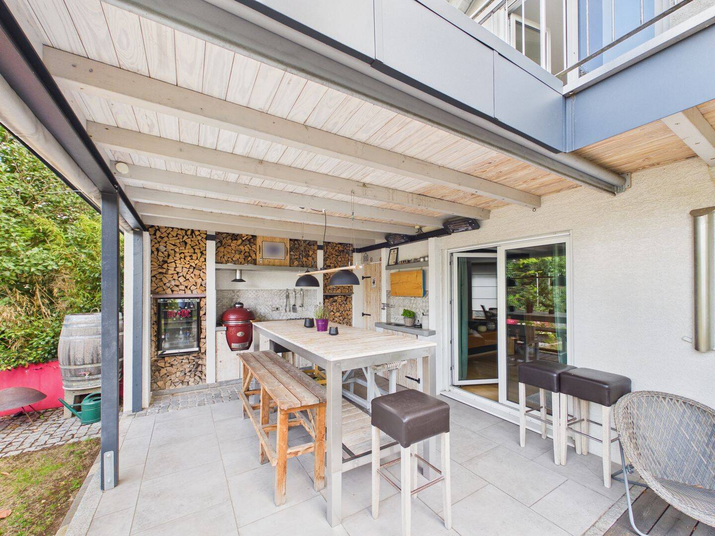 SITULI: Großzügiges Wohnen mit Garten, Outdoor-Kitchen und Einliegerwohnung, 85540 Haar (Trudering-Riem)