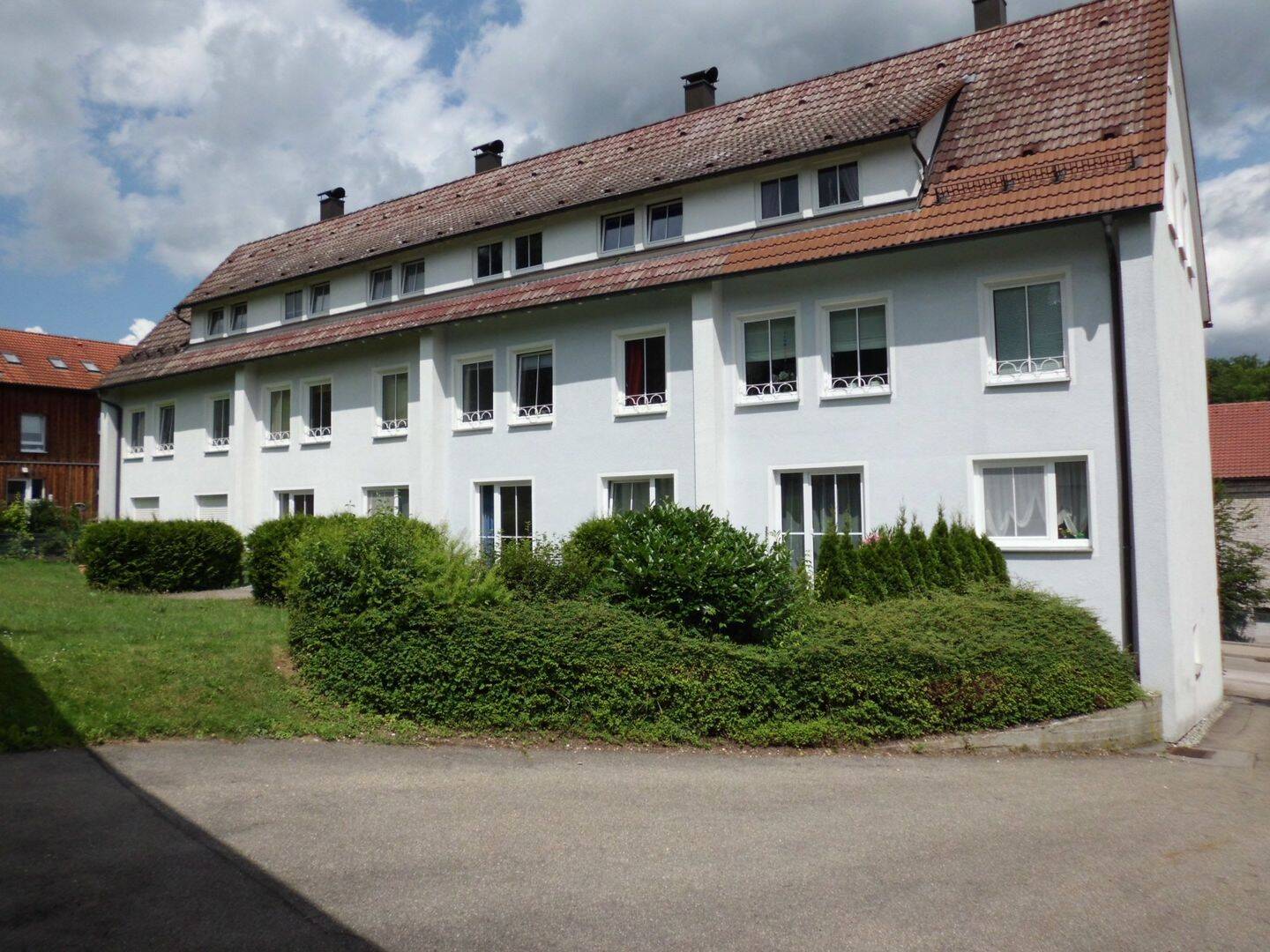 * SCHÖNER WOHNEN – Gemütliche 2-Zi-Dachgeschosswohnung *, 73430 Aalen