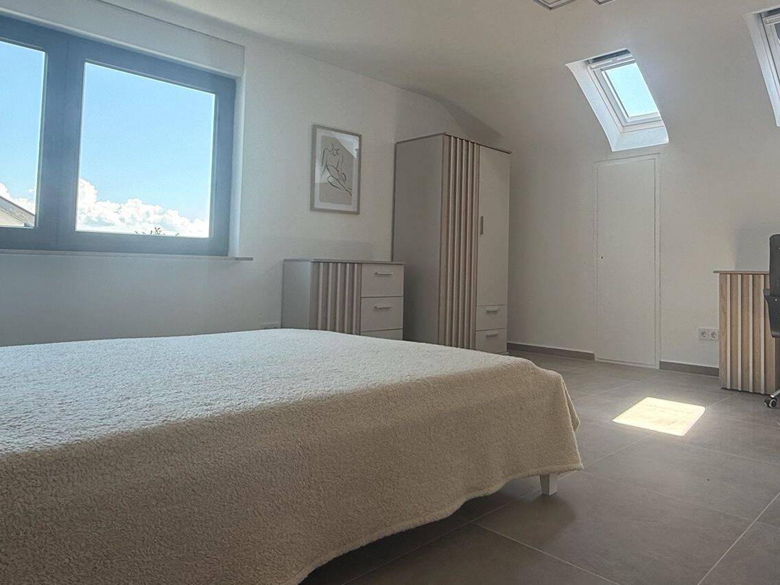 Schönes möbliertes Zimmer in einer 4-WG mit eigenem Bad, 72074 Tübingen