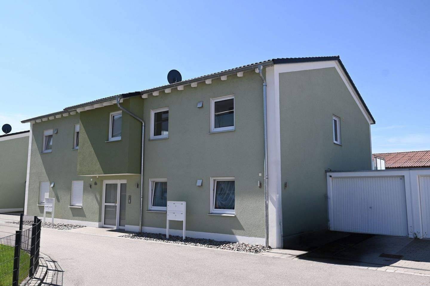 Geräumige und helle Mietwohnung in 92421 Schwandorf, Neißer Str. 6b, 92421 Schwandorf