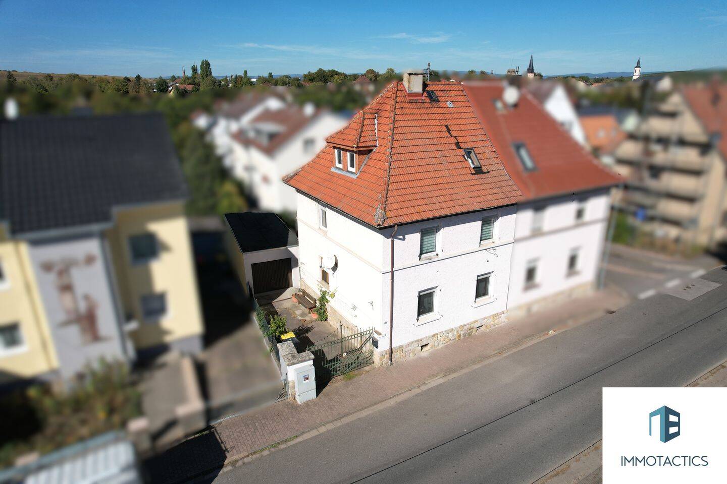 Renovierungsobjekt mit bereits modernisierten Bereichen, Keller, Garten, Garage  & Terrasse, 55576 Sprendlingen