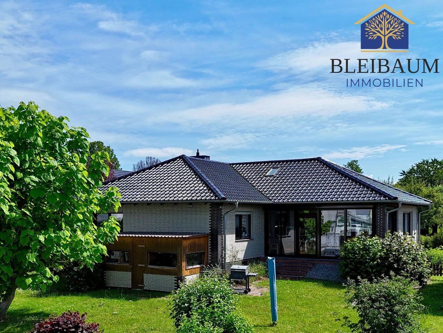 Schöner Bungalow mit Garten & Doppelgarage – direkt in Duderstadt, 37115 Duderstadt