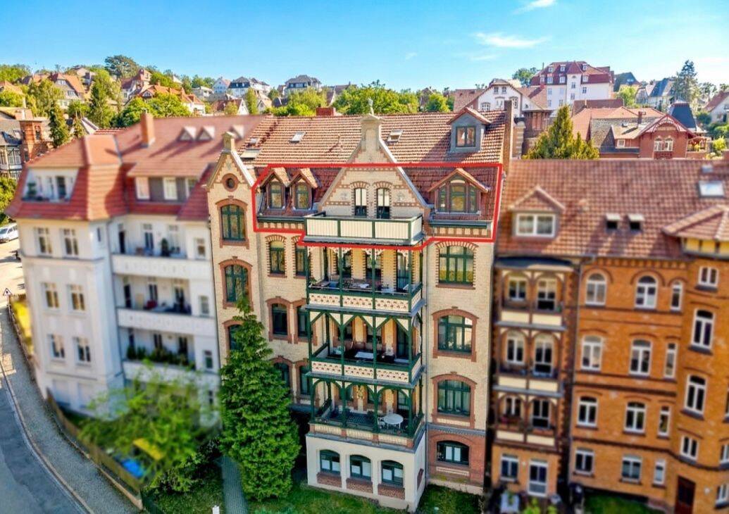 Stilvolle 2-Zimmer-Wohnung mit großem Balkon und neuer Küche, 99817 Eisenach