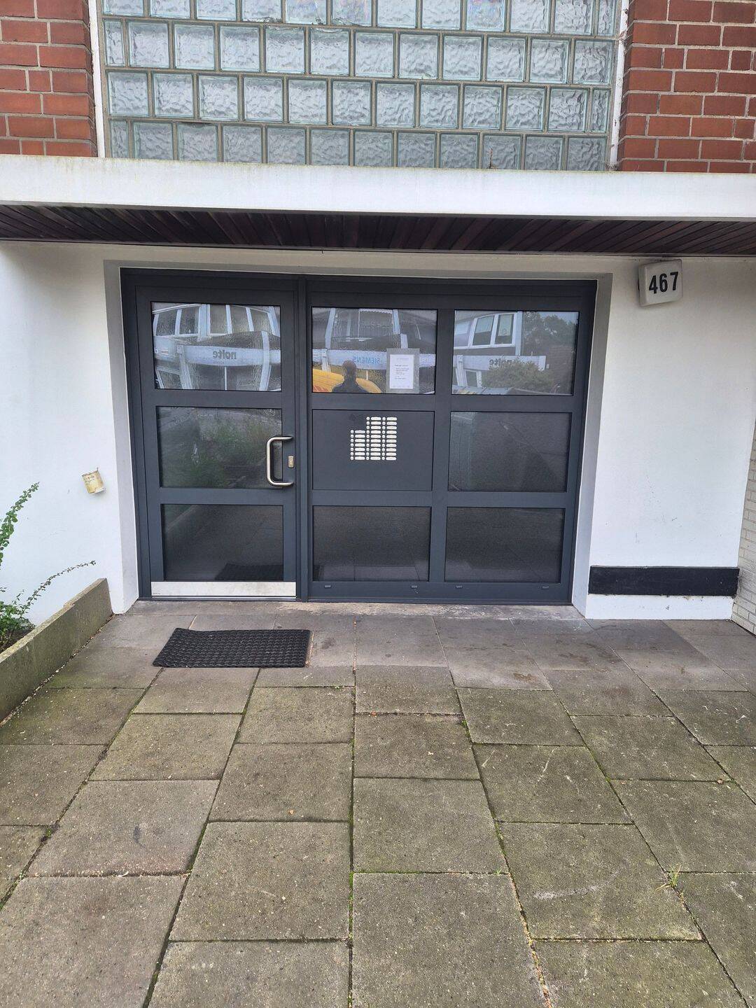 Schnuckelige 1-Zimmerwohnung mit schöner Dachterrasse, 21149 Hamburg (Harburg Hausbruch Neugraben-Fischbek)