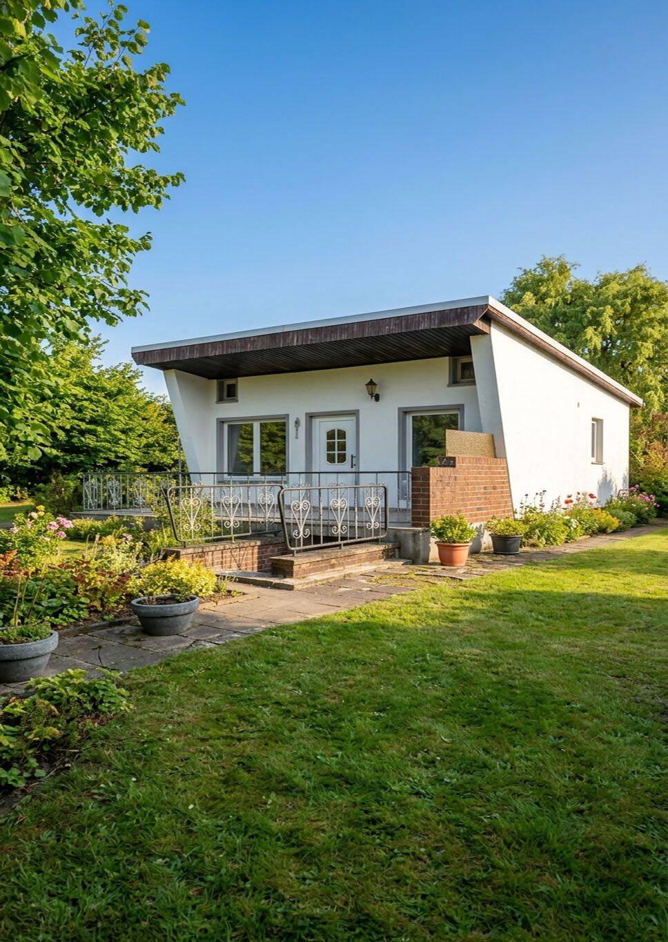 Ferienhaus mit Eigentumsland am Schweriner See, 19069 Seehof