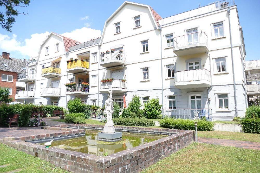 Für Senioren oder hilfsbedürftige Menschen: Kleine Zwei-Zimmer Wohnung in Seniorenanlage „Am Waller Park“, 28219 Bremen