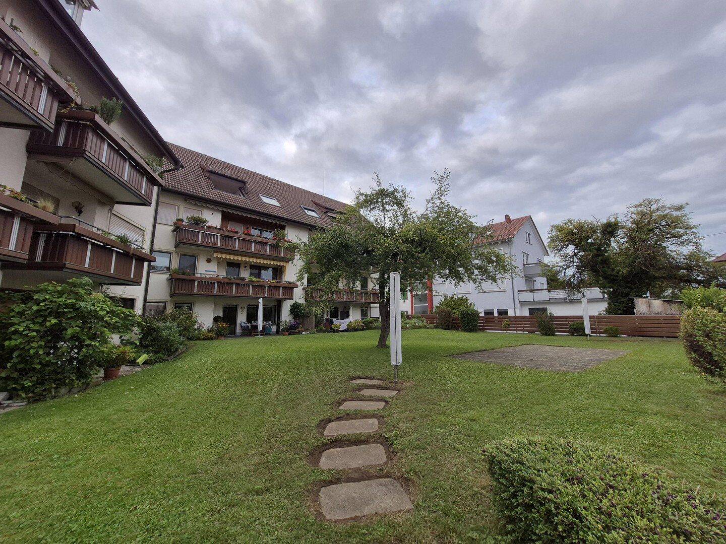 Exklusive zentrale 3,5 Zimmer Dachgeschosswohnung mit geh. Innenausstattung, Loggia und EBK, 88046 Friedrichshafen