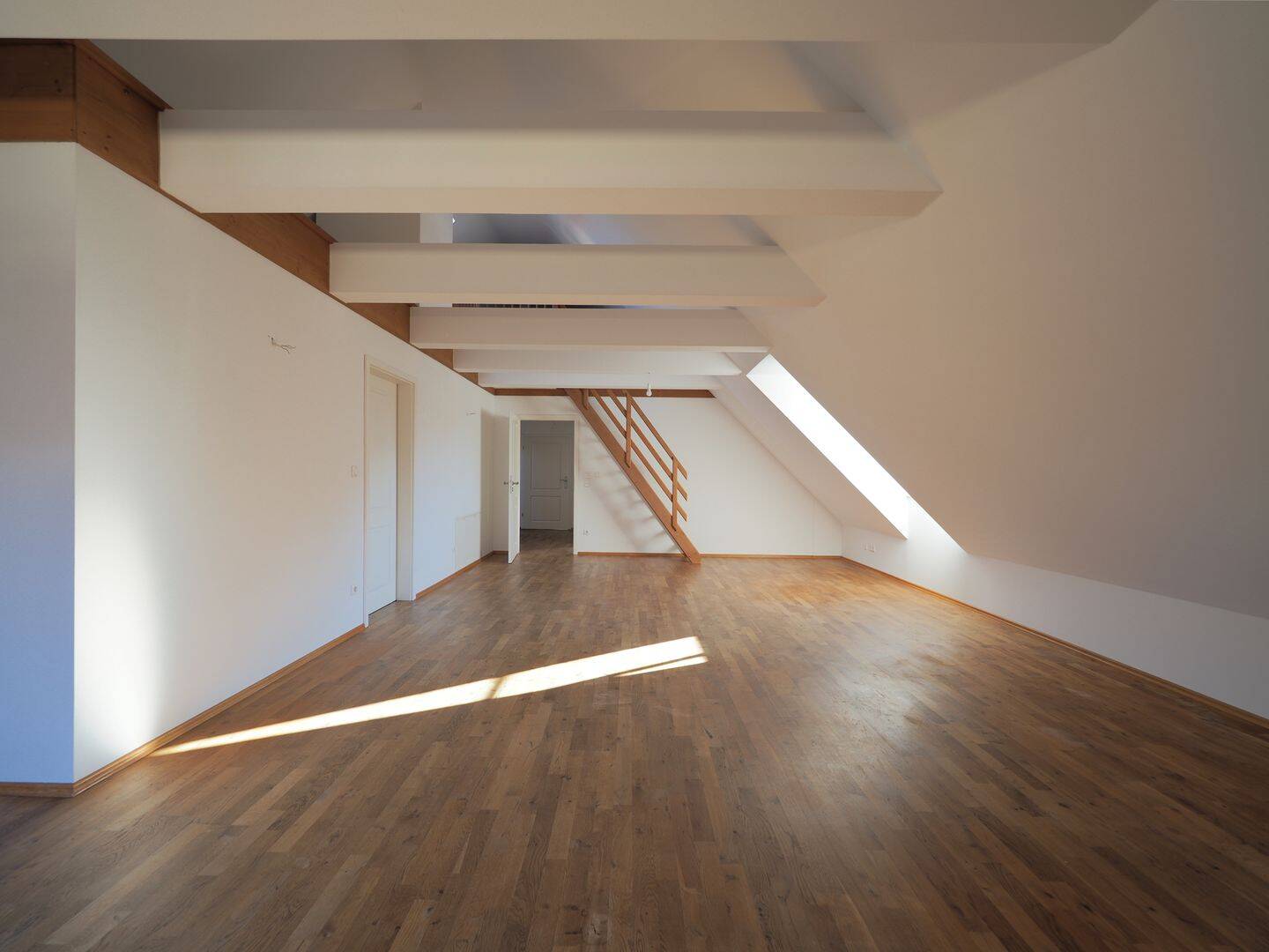 Stilvoll sanierte 108 m² 3 Zi.-Eigentumswohnung in Top Lage von Grassau im Achental, 83224 Grassau