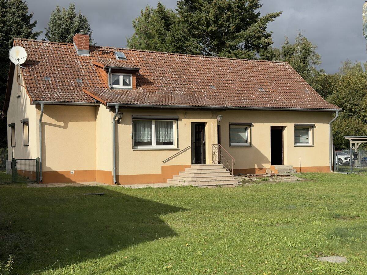 PROVISIONSFREI|Kreativprojekt mit Charakter | Haus, Scheune & 2.250 m² Grundstück mit Ausbaureserve, 15345 Altlandsberg