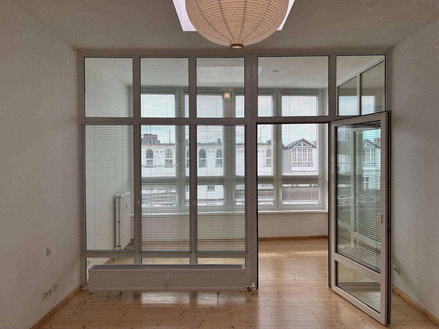 HELLE 3-ZIMMER-DACHGESCHOSSWOHNUNG MIT AUFZUG IN BERLIN-CHARLOTTENBURG, 10627 Berlin (Charlottenburg-Wilmersdorf Charlottenburg)