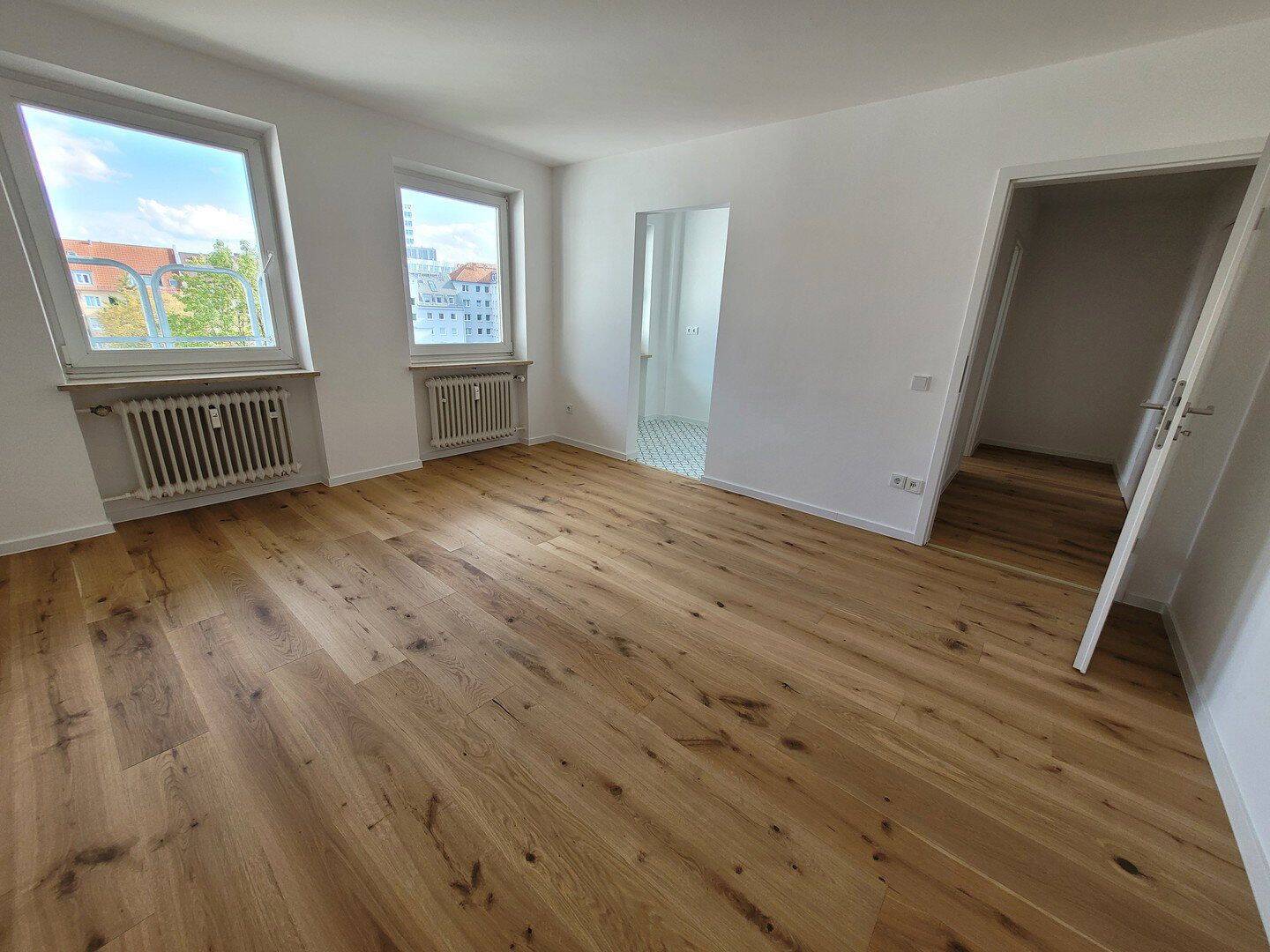 Bezugsfreies helles Apartment nähe Tegernseer Platz mit Blick ins Grüne, 81541 München (Au-Haidhausen Obergiesing Ramersdorf-Perlach)