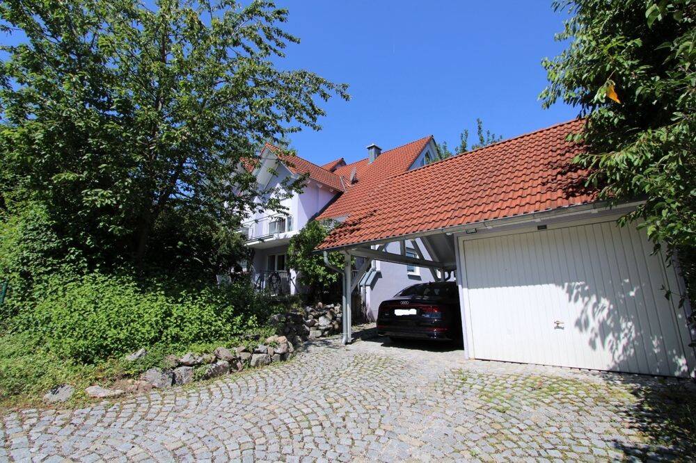 Doppelhaushälfte mit 2 Terrassen und Balkon in ruhiger Lage in Wenzenbach, 93173 Wenzenbach