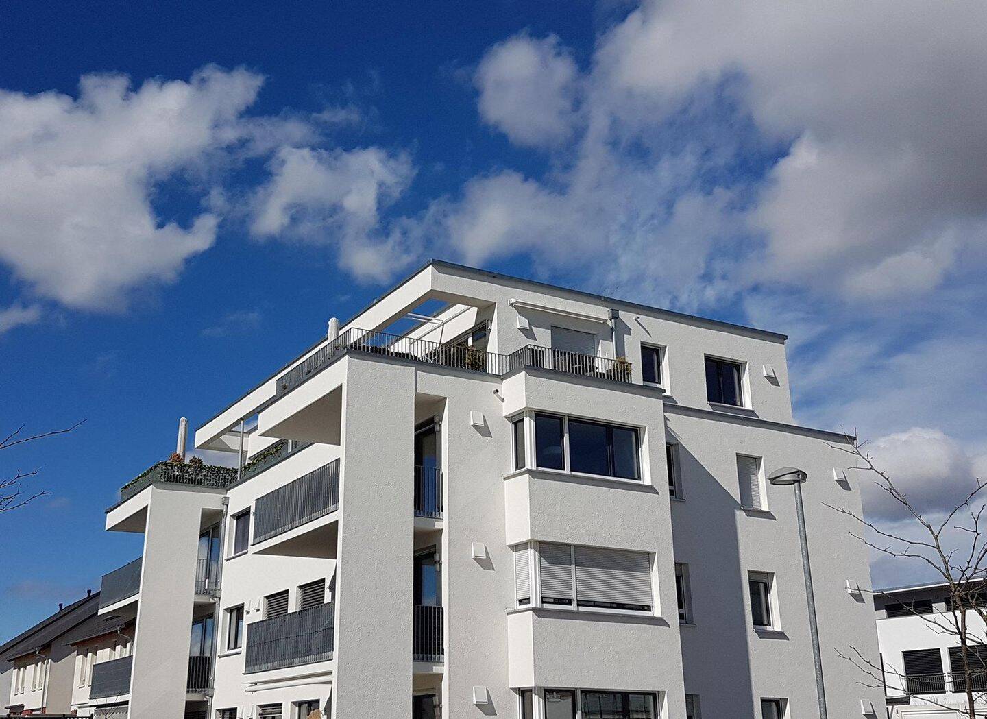 Sonnige 2,5 Zi. Penthousewohnung in Markdorf mit Alpenblick und Aufzug in kleiner Wohneinheit, 88677 Markdorf