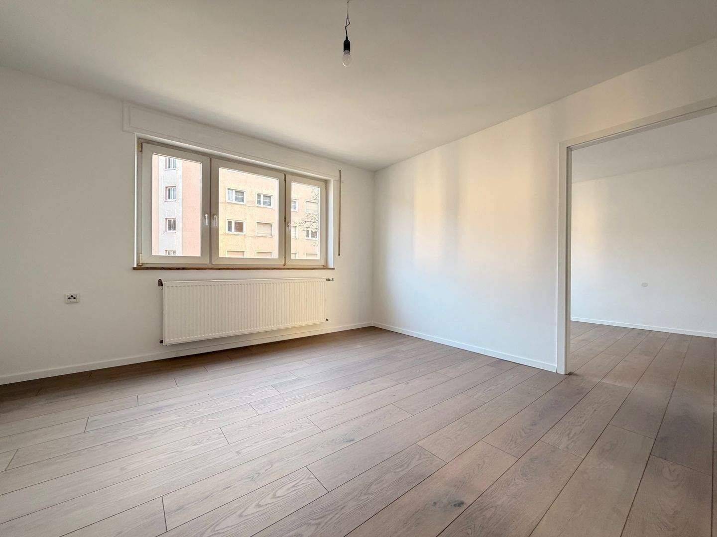 kernsanierte 2-Zimmer Wohnung mit Balkon, 90459 Nürnberg