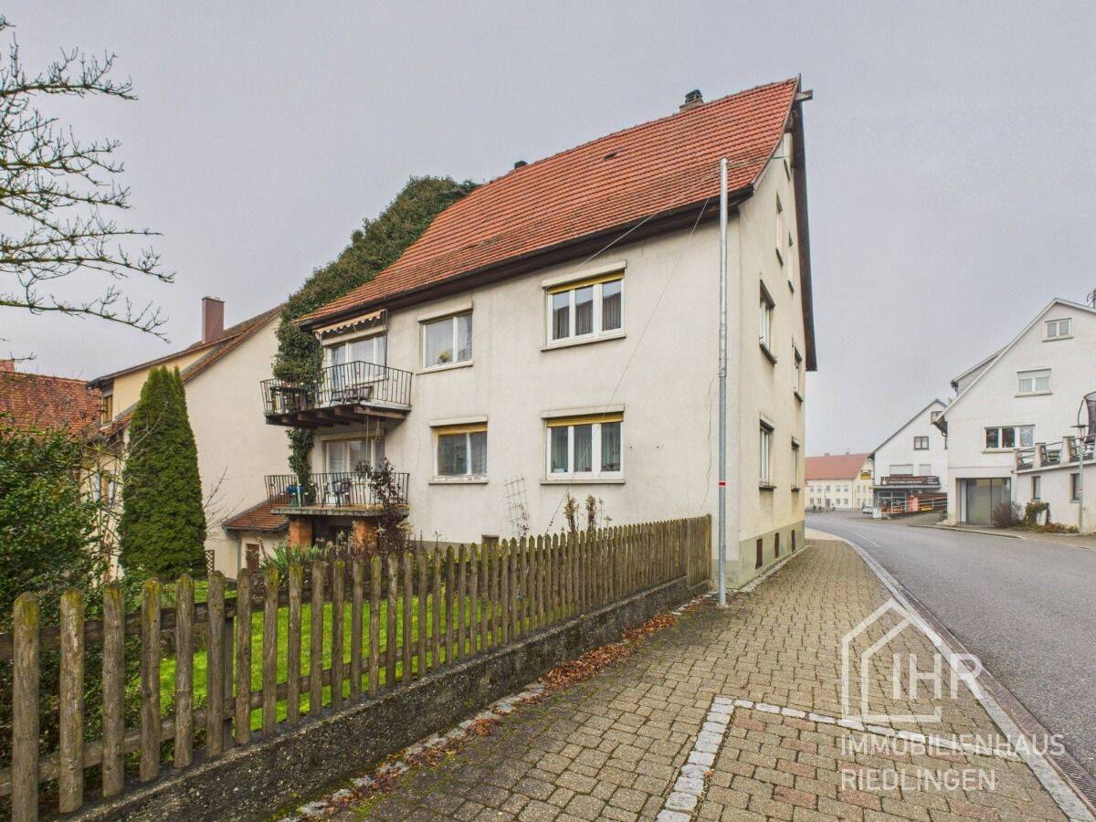 Einfamilienhaus in Hettingen zu verkaufen., 72513 Hettingen