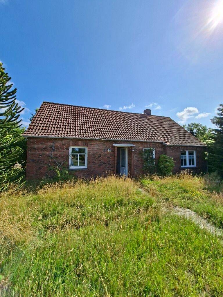 Gebotsverfahren: Schönes Einfamilienhaus mit Potential in Riepe, 26632 Ihlow