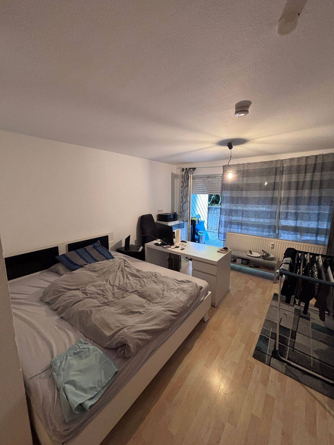 Helle Einzimmerwohnung mit Terrasse im Grünen – Höchberg, 97204 Höchberg