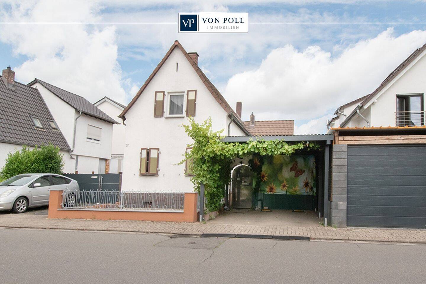 Haus in zweiter Baureihe mit kleinem Garten, Carport und Garage, 67105 Schifferstadt
