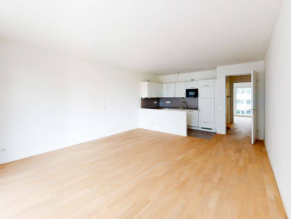 Living Lyon: Moderne 3-Zimmer-Wohnung mit EBK, 60528 Frankfurt am Main (Niederrad Sachsenhausen Schwanheim)