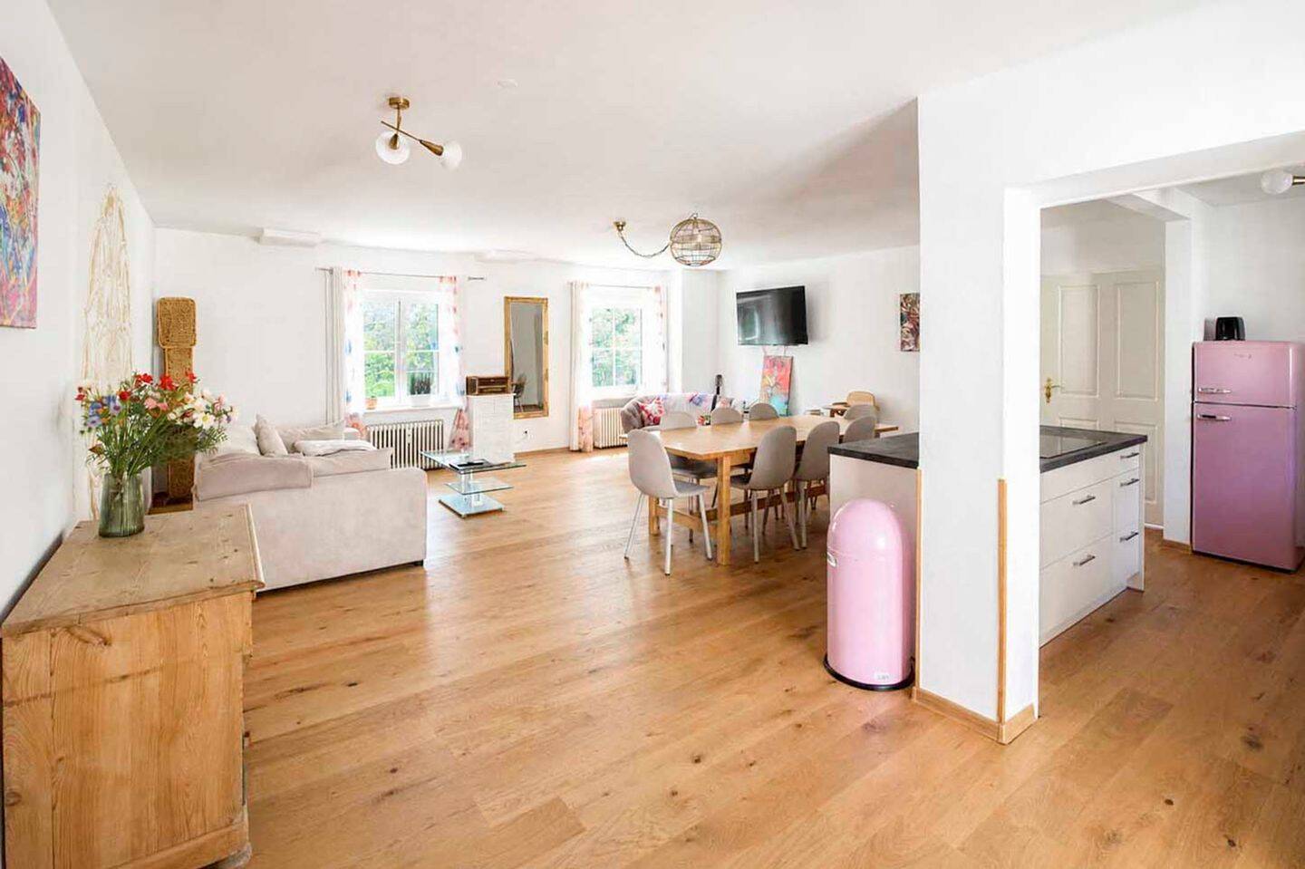Besondere 4-Zimmer-Wohnung mit offenem Wohnkonzept und Innenhofterrasse, 83059 Kolbermoor