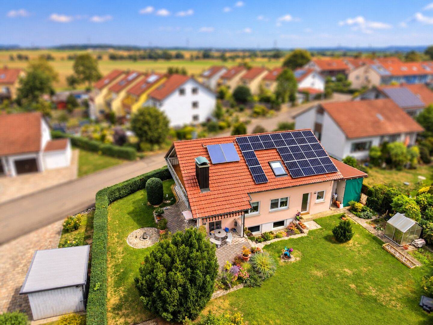 Ein Zuhause zum Verlieben – charmantes Einfamilienhaus mit Traumgarten, Kamin & Sauna, 74523 Schwäbisch Hall