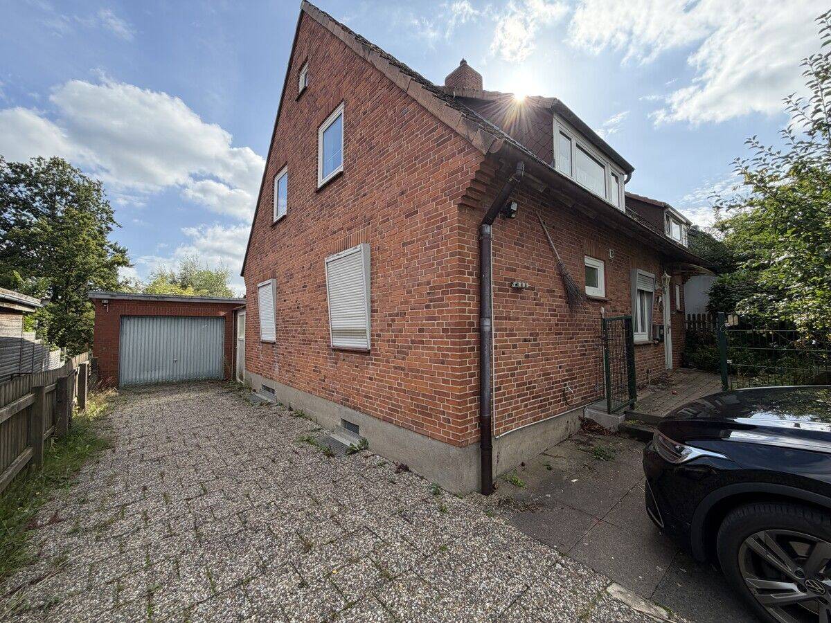Reihenendhaus in Schwentinental mit viel Potenzial, 24223 Schwentinental