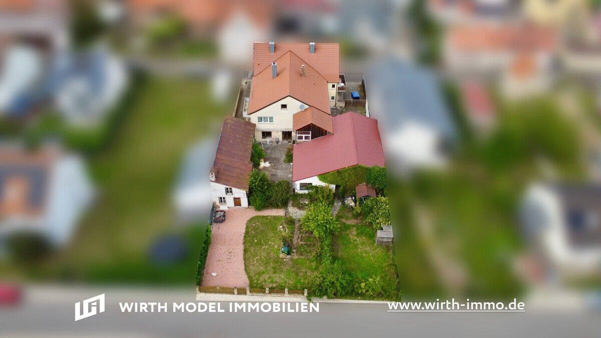 Wohnanwesen mit Vorder- und Hinterhaus, Werkstatthalle, Doppelgarage und Garten, 97505 Geldersheim