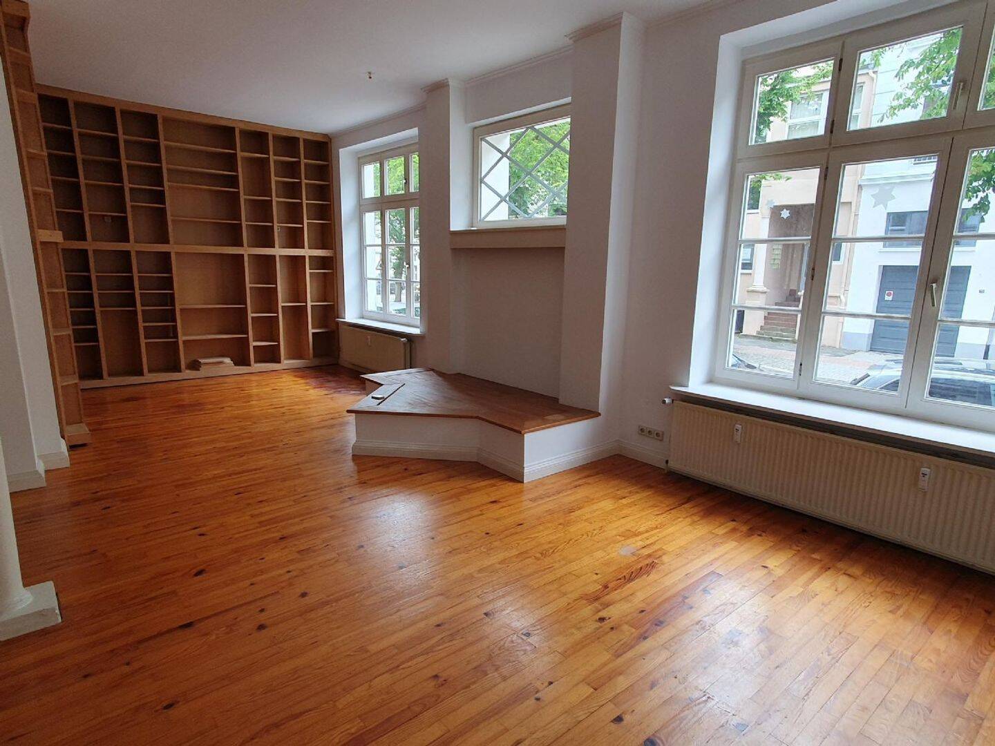+++ Extravagetes Singleappartement in alter Stadtvilla +++, 26382 Wilhelmshaven (Bant Heppens Innenhafen Innenstadt Siebethsburg)