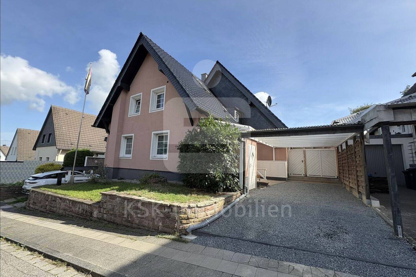 Großzügige 5-Zimmer Maisonette-Wohnung in Bergheim, 50129 Bergheim