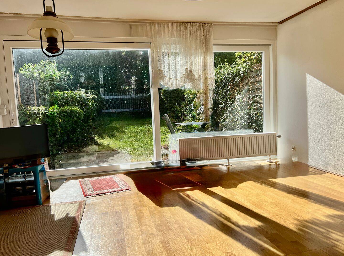 Und endlich … ein eigenes Haus…!! (Teilsaniertes Reihenmittelhaus in Neuss-Rosellen), 41470 Neuss